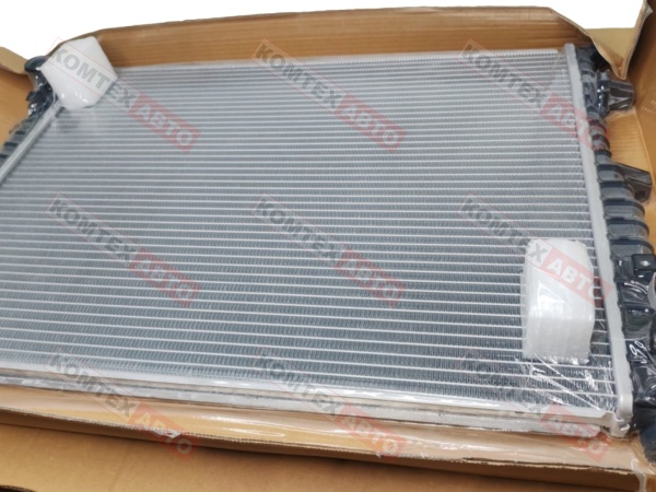 Радиатор охлаждения JAC JS4  Москвич 3