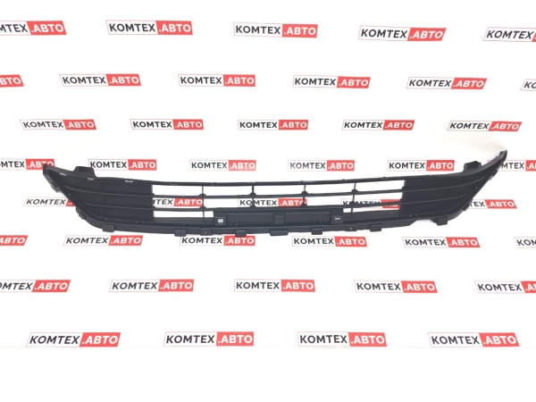 Решетка переднего бампера центральная Geely Emgrand III 21-