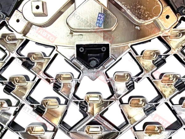 Решетка радиатора Chery Tiggo 7Pro без отверстия под камеру